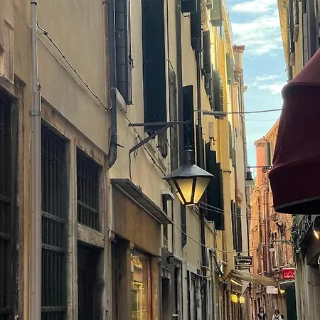 Ca' Ai Sospiri Venedig