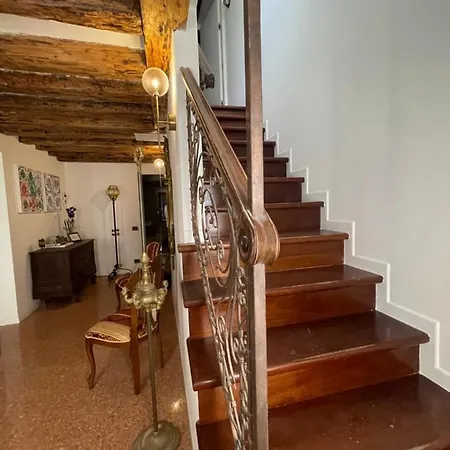 Apartment Ca' Ai Sospiri *